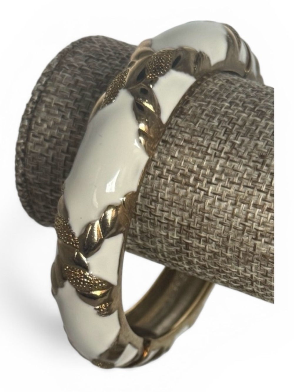 Nordstrom White & Gold “X” Bangle Bracelet – 7”